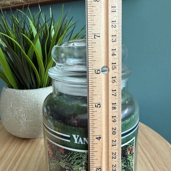 Yankee Candle Balsam Fir Housewarmer 22 Oz Jar Scented Candle Retired - Picture 7 of 7
